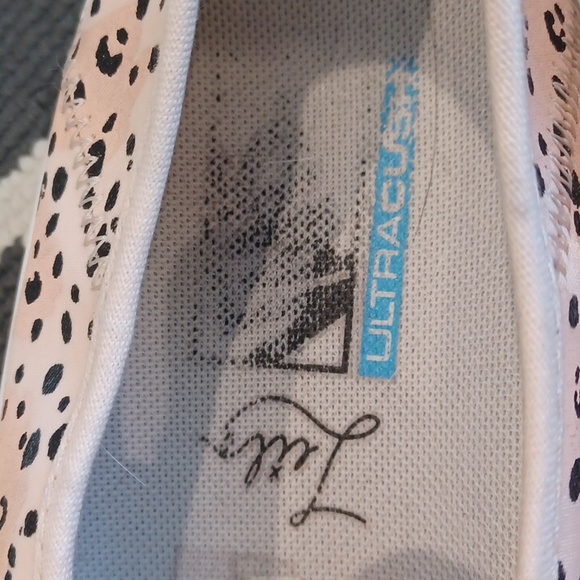 Vans Leila Hurst Animal Print Slip On Sneakers Women's 10 - Picture 15 of 16